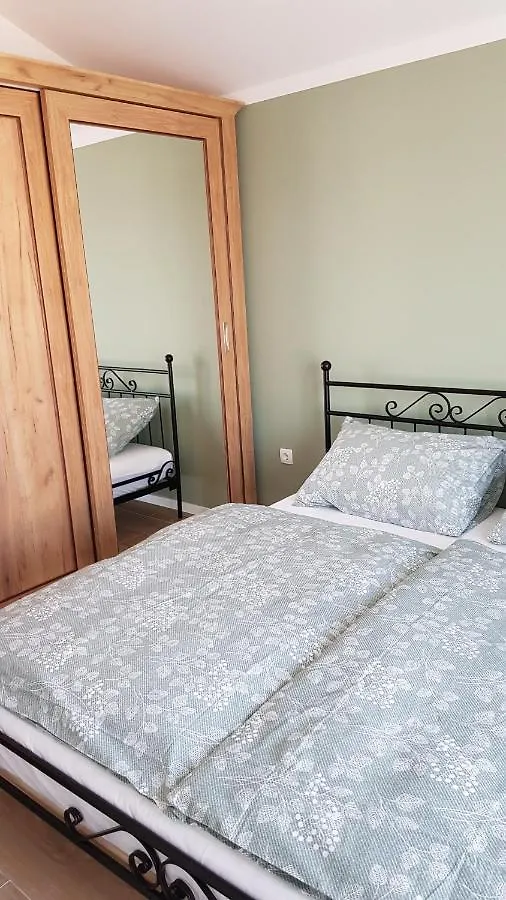 Tiki Tita Apartman Cizici 0*,